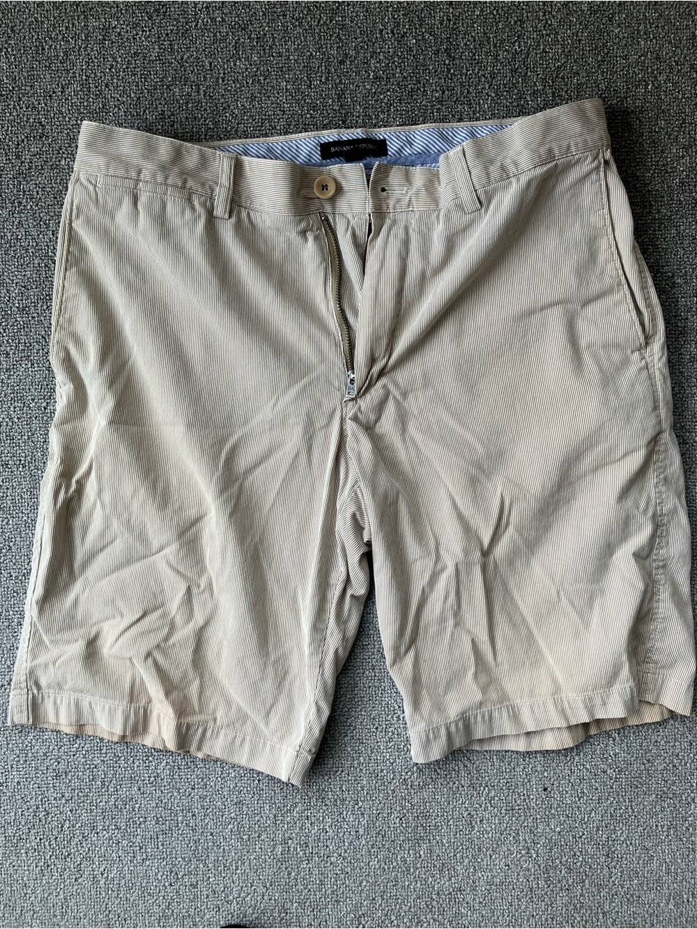 Banana Republic men’s shorts